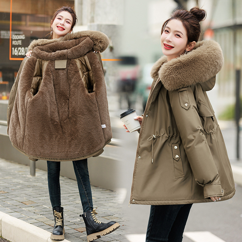 Invierno de 2025 nuevo estilo para mujeres más gruesa chaqueta de algodón coreana, chaqueta de algodón delgada y ropa de algodón de cuello de pelusa