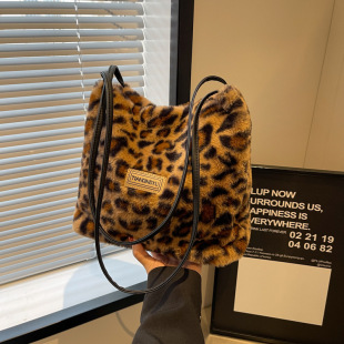 ë�qŮʿб������������y���R�y����Ҹ�°����R�d����羳�N�˰�