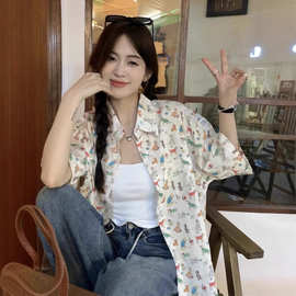 宽松个性潮牌印花短袖衬衫女夏季新款设计感小众碎花情侣短袖上衣