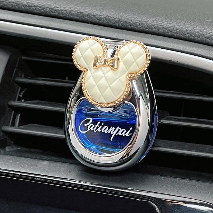 Perfumes de automóviles aromáticos aire acondicionado ventilación perfumes duraderos artículos de decoración de automóviles adornos para hombres y mujeres