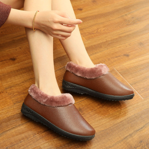 Women's 2024 Winter Old Beijing Cotton Shoes with Fleece Lining and Thick Warm Insulation for Middle-Aged and Elderly Mothers, Casual and Durable Cotton Slippers