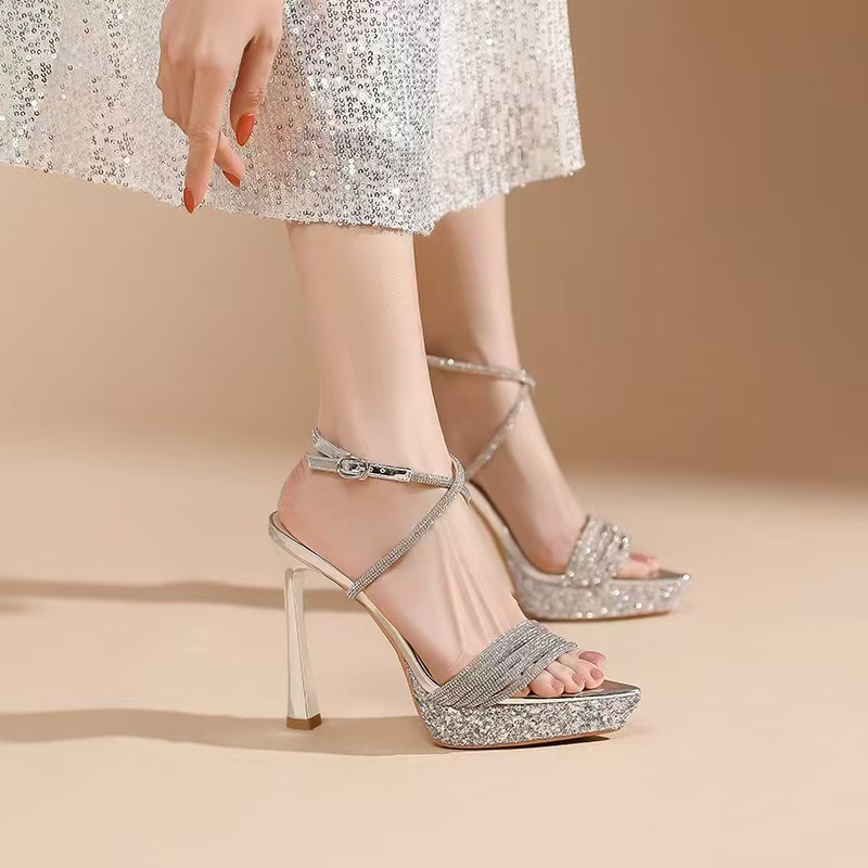 Sandal cao gót nữ mũi nhọn đế platform gót 12 cm quai chéo đính đá — Màu da-12cm