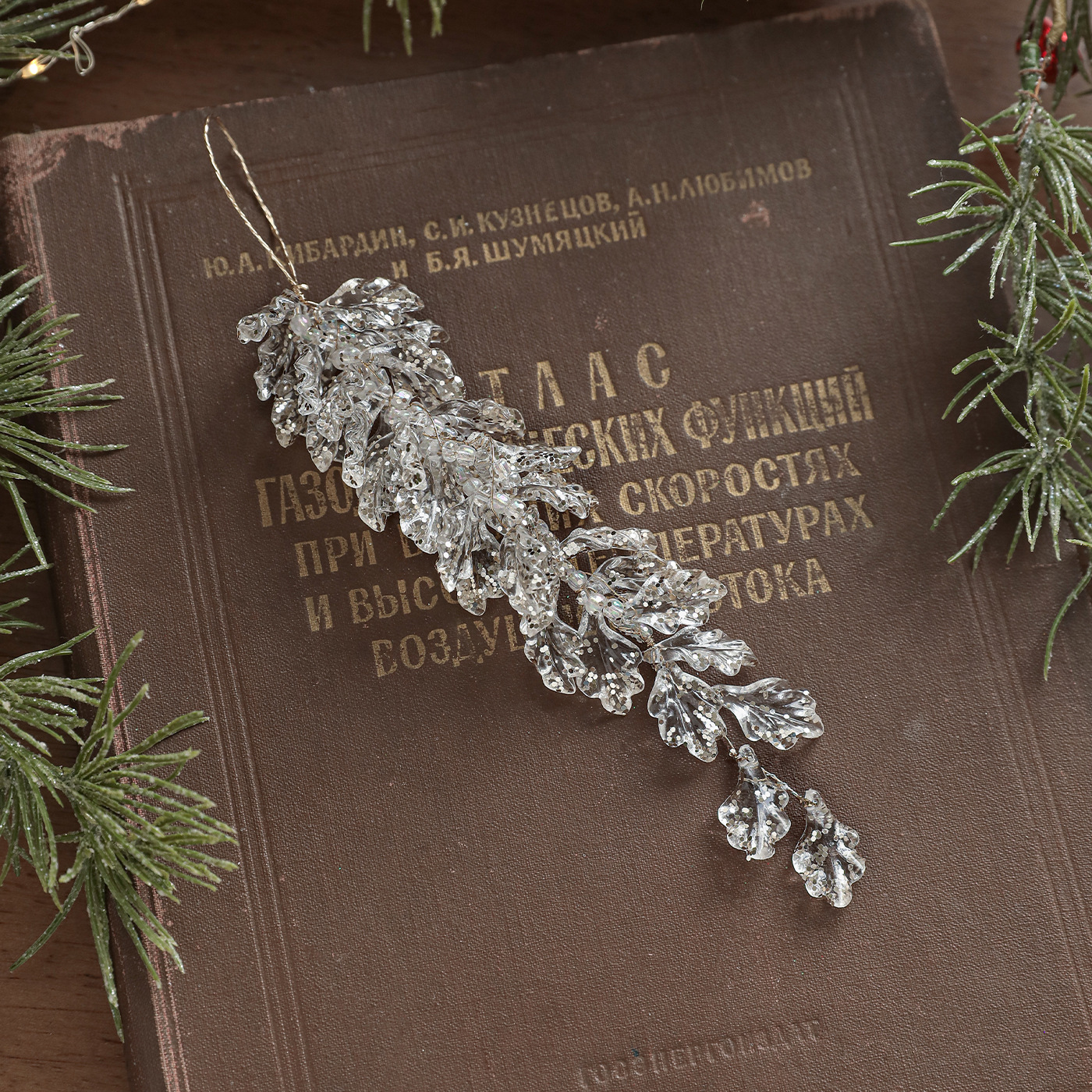 Decoración de Navidad acrílica de alta calidad polvo de champán colgante de hojas de árbol de Navidad decoración de ventanas colgante