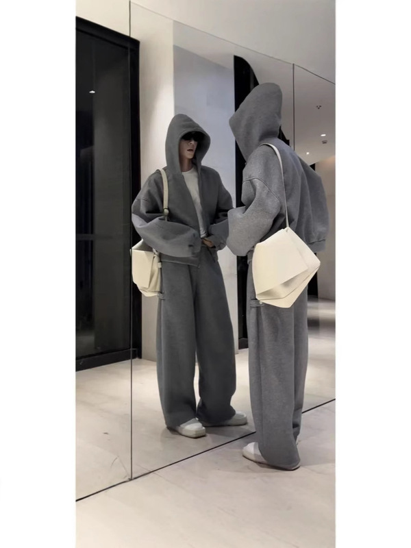 秋の新型男性ファッション空気層フード付きのゆったりした長袖コートカップルスポーツカジュアルセット|undefined