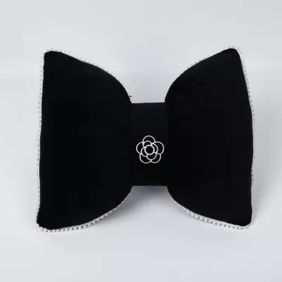 High-End Car Interior Supplies, Seat cushion, seat cover - embroidered-camellia-waist