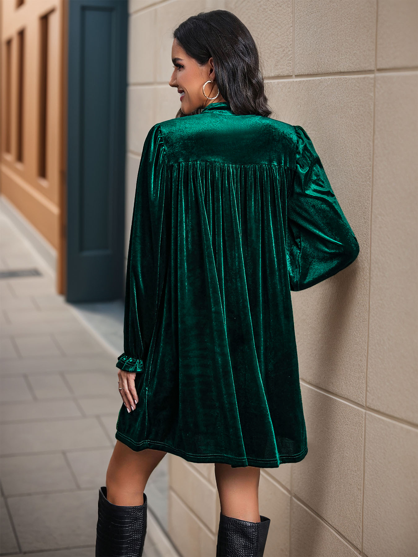 Vestido feminino de veludo em linha A – Vestido elegante retrô com manga curta e decote em V (mangas lanterna esvoaçantes, cintura alta, tecido de veludo macio)_voghion.com