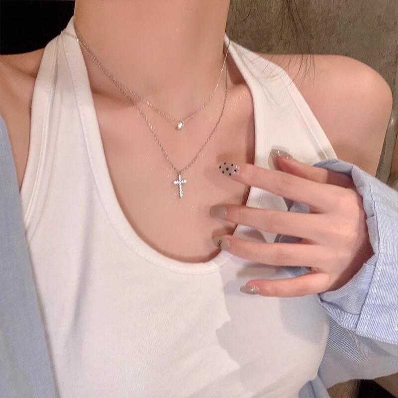 Titanium Steel Non-Fading Bm Same Style Sparkling Diamond Cross Necklace Accessories for Women to Wear Boogers Diamond Clavicle Chain Accessible Luxury Niche