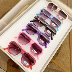 Children's Fashion Cartoon Style Sunglasses, Cute for Boys and Girls, UV Protection, Baby Sunglasses as Toys