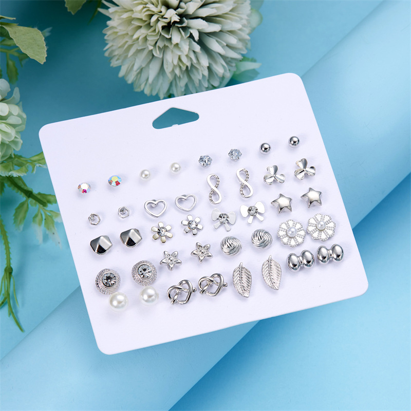 Women's Gender Plating Design Modern Style, Classic Style Style 1 Set Modern Style Classic Style Geometric Heart Shape Butterfly Plating Alloy Rhinestones Earring Sets