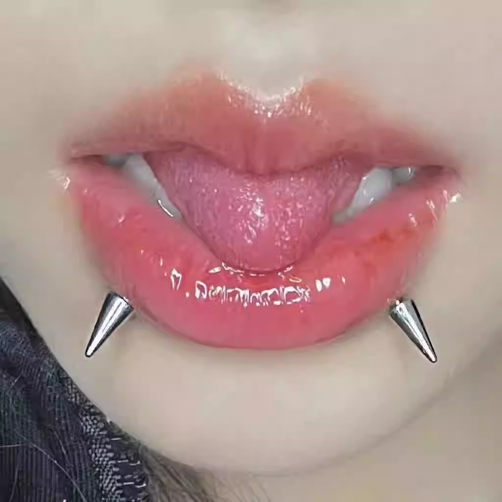 Pointed labret stud close-up product detail