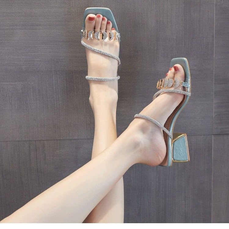 2026 verano nuevo diamante zapatillas de tacón medio zapatillas de tacones altos de moda zapatillas de tacones gruesos mujeres