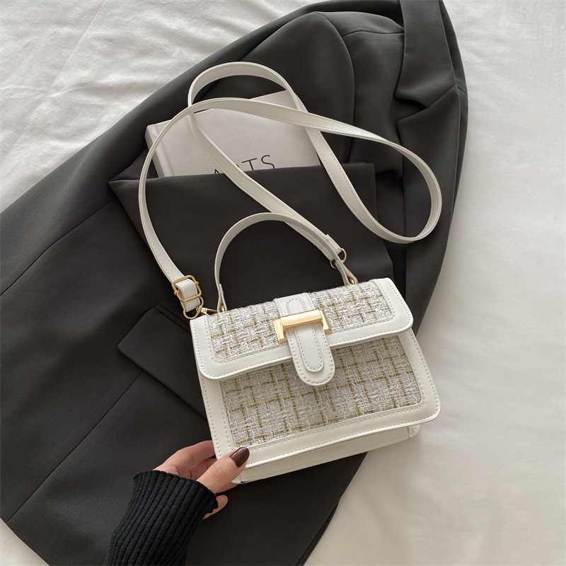 Bagos de tejido de viento fragrante 2024 nuevo bolso de invierno para mujeres versátil bolso de mochila nicho temperamento femenino