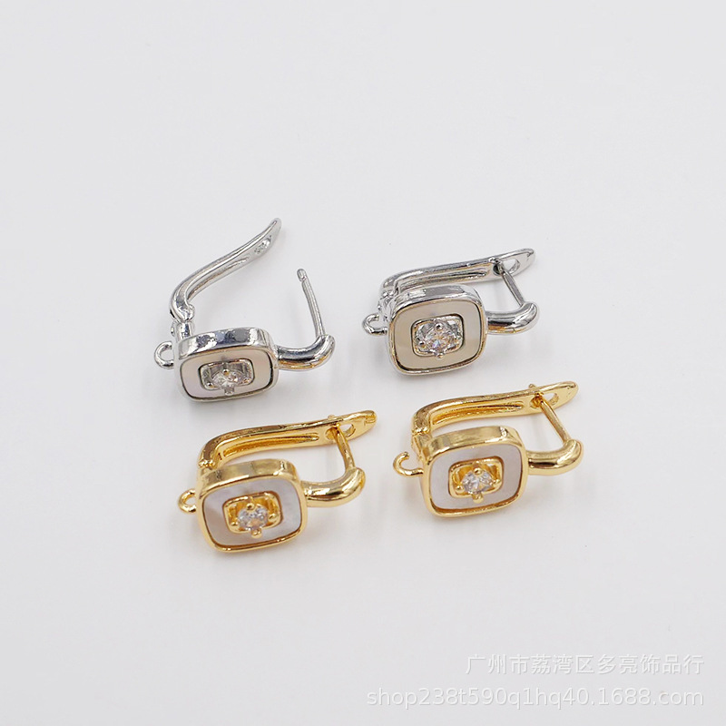 copper golden earrings