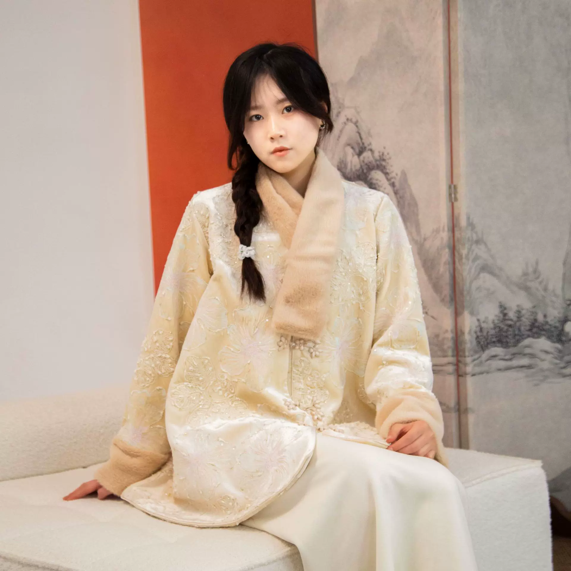 新中式绣花加厚毛绒领袖国风盘扣温婉秋冬上衣外套+毛领两件套