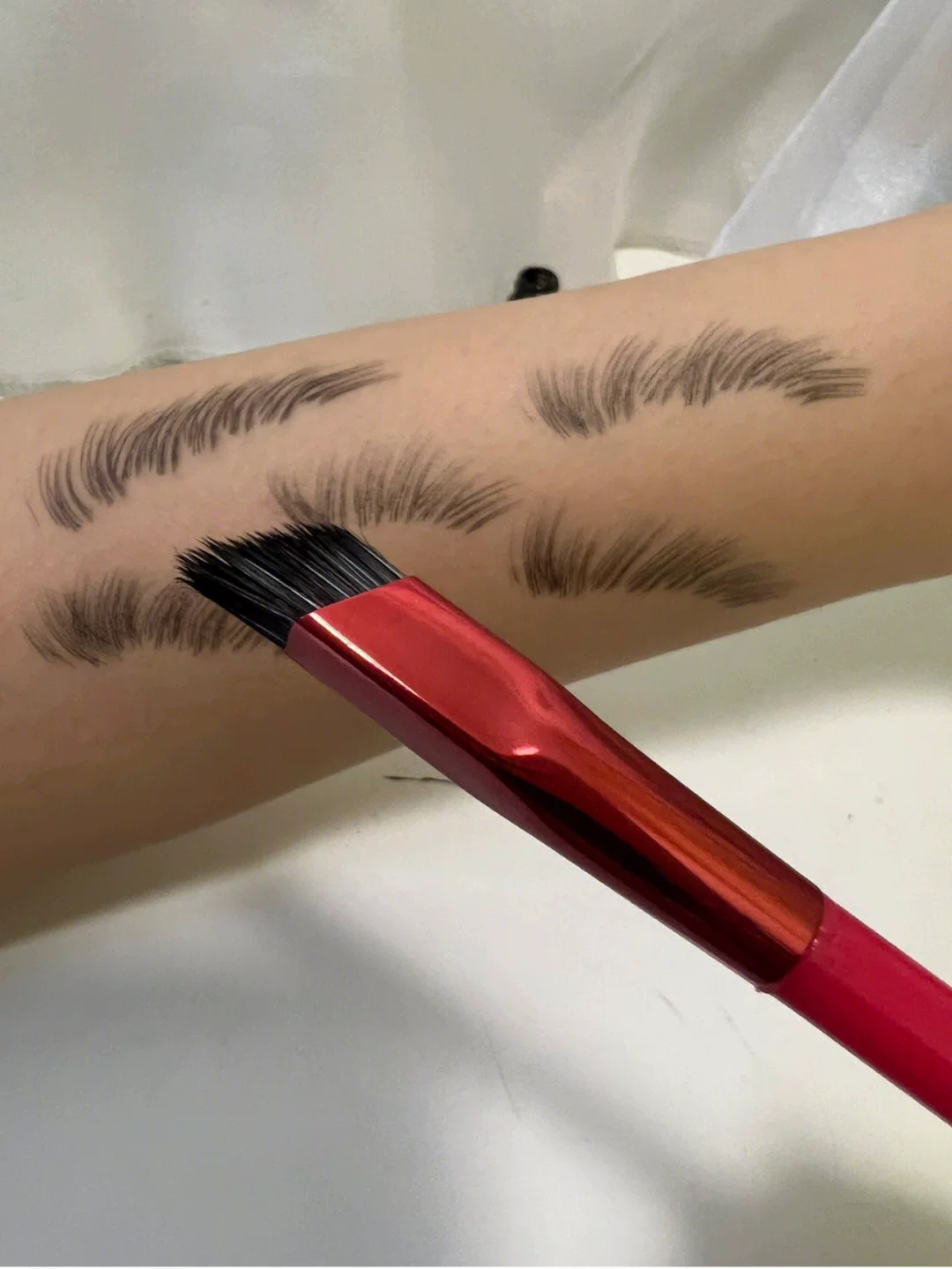 Square professional eyebrow dye, brush, natural style
