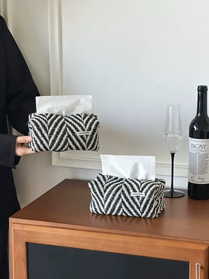 Nordic-style polka dot tissue: Car tissue box/set - lin-yings-misorder-2-pieces