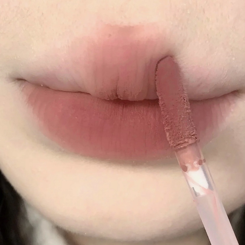 BENTAYGA Otoño Esmalte de labios grueso mate mate El barro de labios de terciopelo no es fácil de tocar, maquillaje, lápiz labial, belleza transfronteriza