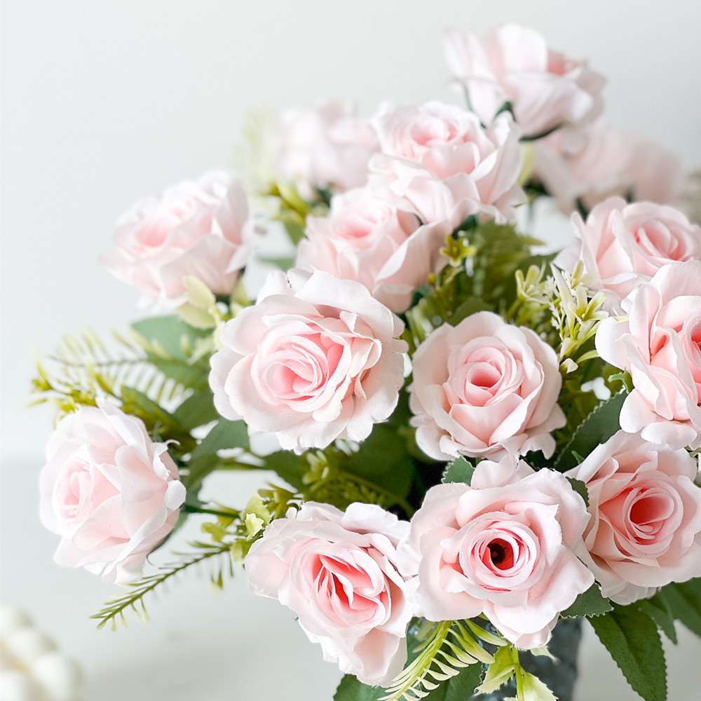 Fábrica al por mayor de estilo europeo 7-cabeza Rosa ramo de flores de seda flor artificial hogar flor decorativa flor falsa flor artificial a prueba real