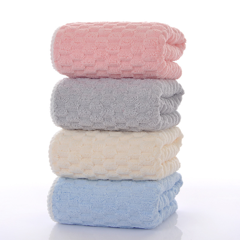 Customized Cloud-Pattern Coral Fleece Bath Towel Set with Checkered Ribbed Edges, Absorbent Face Towel for Home Use, Bathroom Towel, Beach Towel Customized Cloud-Pattern Coral Fleece Bath Towel Set with Checkered Ribbed Edges, Absorbent Face Towel for Home Use, Bathroom Towel, Beach Towel