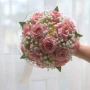 拍摄婚礼新娘户外捧花