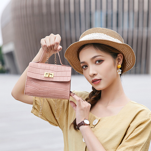 shoulder bag