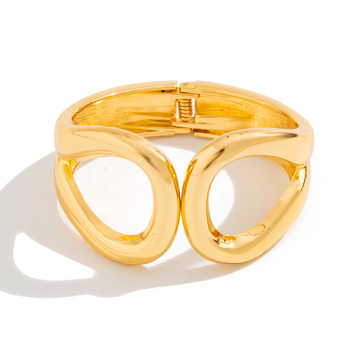12g Weight Imitation Pearl Inlay Material Rings, Bracelets Classification 1 Piece Quantity Casual, Party, Street Occasion Alloy Material Solid Color Pattern All Seasons Season Women's Gender Inlay Design Cool Style, IG Style Style Gold, Silver Color Cool Style IG Style Solid Color Alloy Inlay Imitation Pearl Women's Rings Bracelets 18