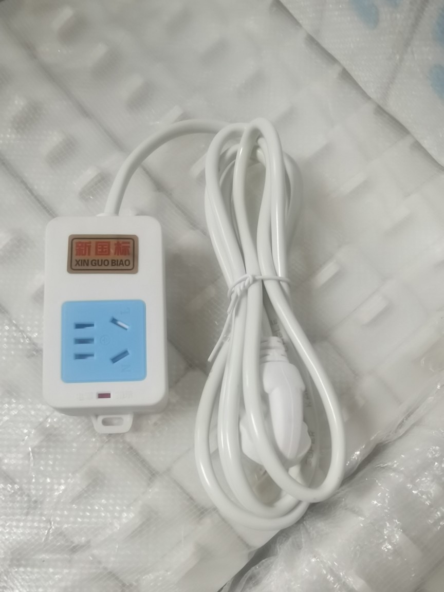 带安全门5孔带线插座 展销会赠品