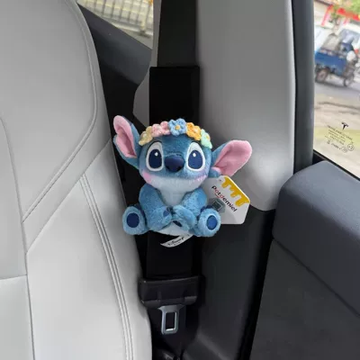 Car Interior Decoration Stitch Cute and Fun Seatbelt Shoulder Pads, Cute Cartoon Anti-Strangle and Anti-Wear Shoulder Straps, Suitable for All Seasons (Seat belt shoulder pad) - black-shoulder-pad-stitch-with-four-season-floral-wreath-single