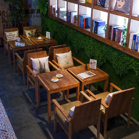 民谣酒馆卡座桌椅组合做旧实木桌椅卡座复古风咖啡厅小酒馆桌椅