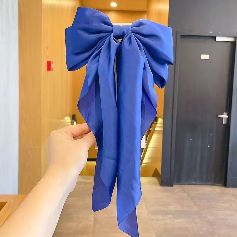 克莱因蓝蝴蝶结飘带