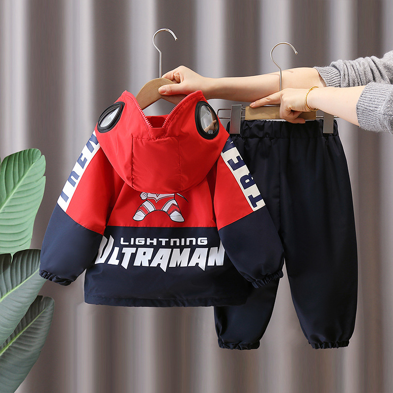 7614 traje de primavera para niños 2025 nuevo estilo niño estilo occidental gabardina con capucha primavera y otoño ocio de dos piezas primavera