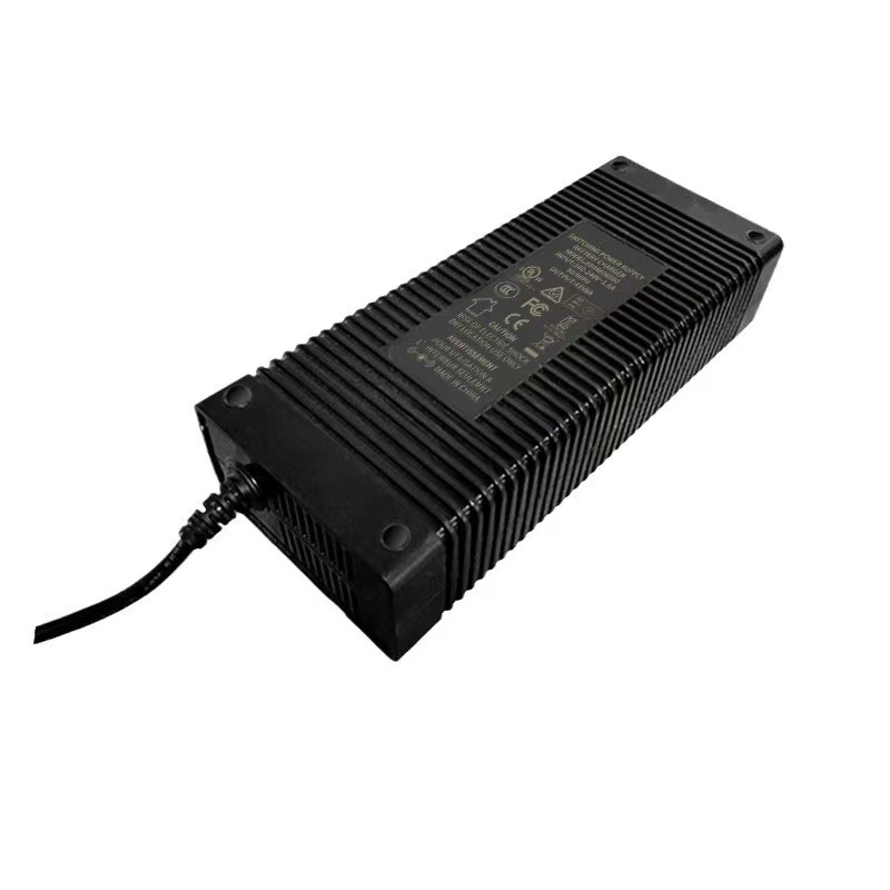 19V11A电源适配器 KC CE SAA 3C PSE UL认证19V12A防水电源适配器