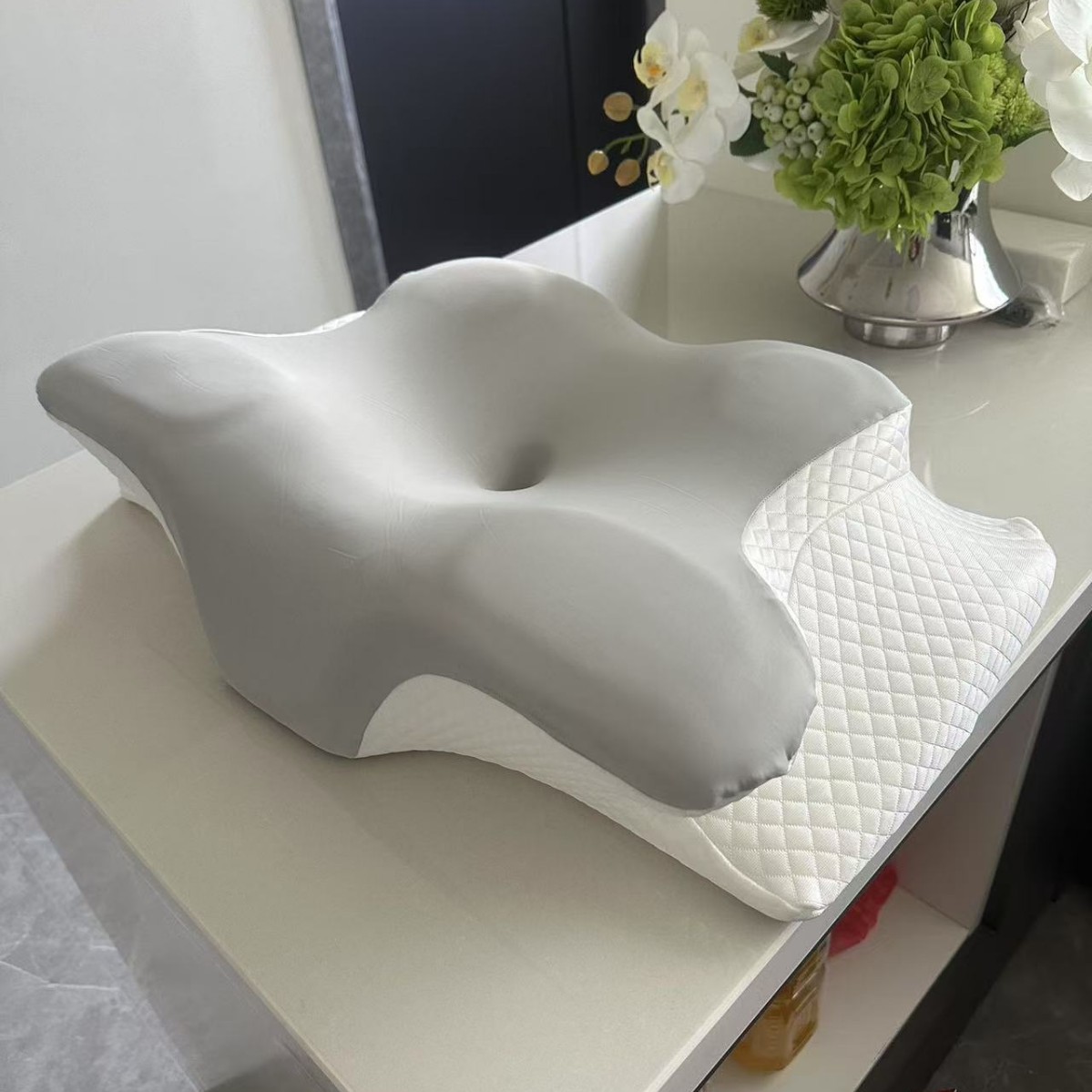 almohada de memoria almohada de algodón de rebote lento almohada de memoria almohada de cuello tipo una almohada de mariposa almohada cervical al por mayor ventilación y compresión relajante image 2