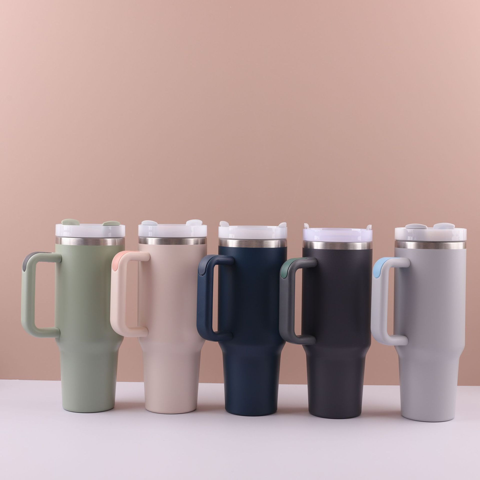 Transfronterizo 40oz mango de acero inoxidable taza de automóvil de doble capa con paja de alta capacidad de automóvil al aire libre taza de hielo portátil