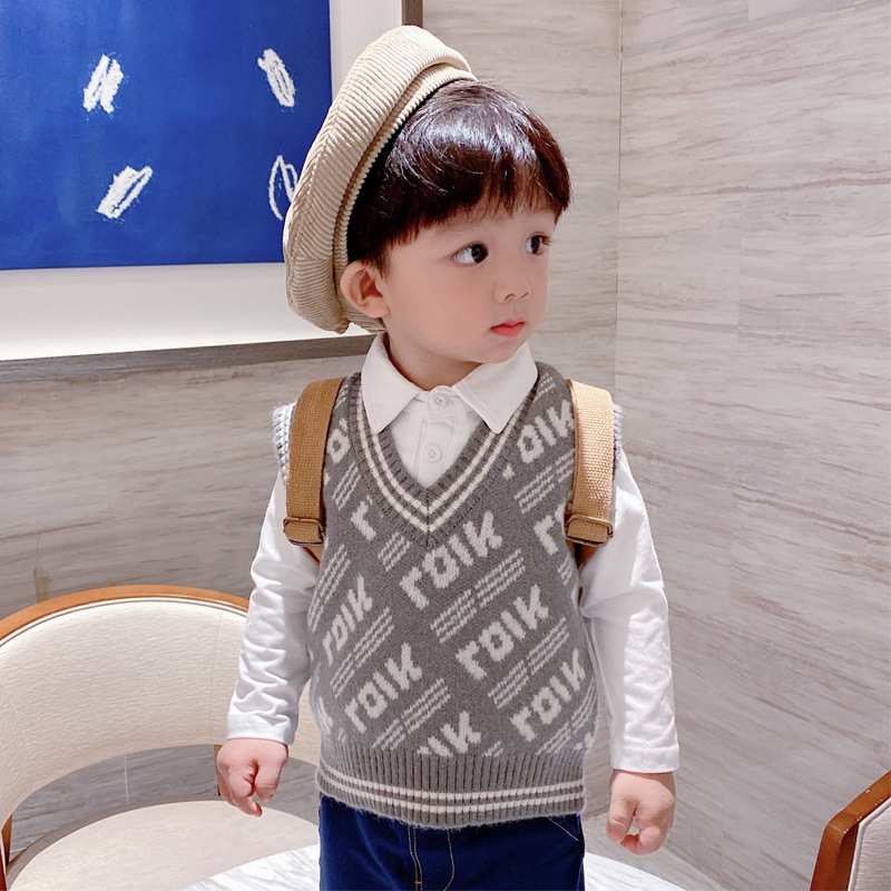 그레이 레터 조끼