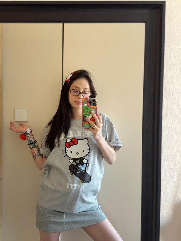 日本の夏の新しい純綿半袖 T シャツ女性用ハローキティプリント半袖 T シャツトップス春と夏|undefined