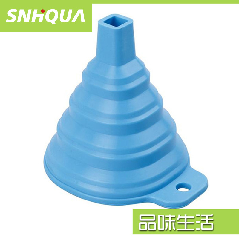 现货硅胶伸缩漏斗折叠漏斗 厨房用油漏斗 简约方便食品级漏斗