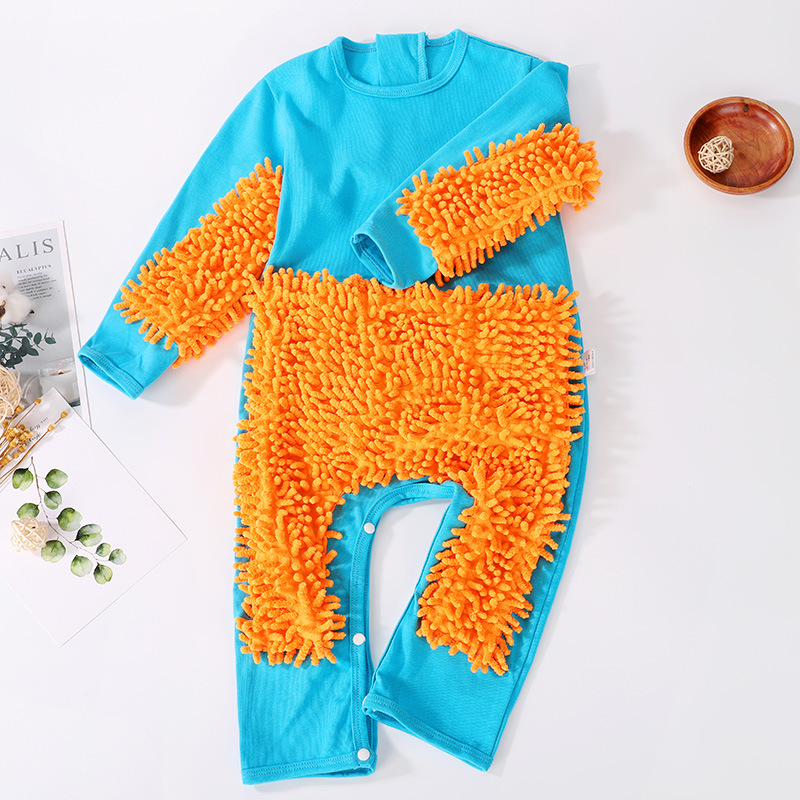 Peacock blue spring and autumn show hands and feet