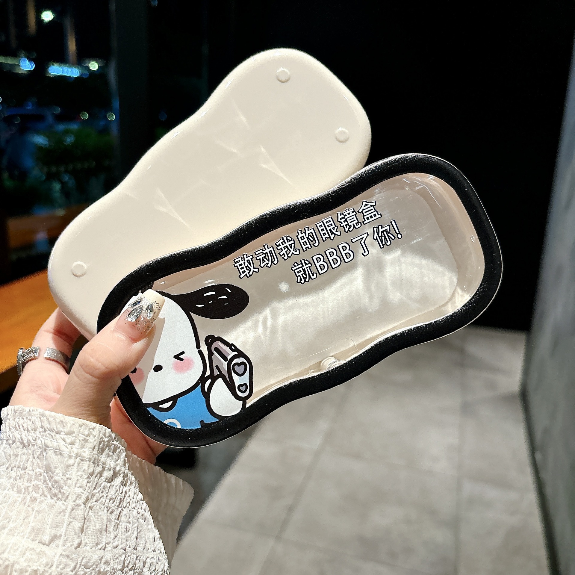 Caja de gafas transparentes de borde de la nube, alta sensación de almacenamiento portátil, niños, niños, niños, estudiantes, lindos, caja de gafas al por mayor