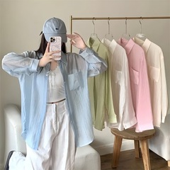 天糸シワ日焼け止めシャツ女性2025夏の軽薄なタイプの外付けは怠惰な風が少し透き通っています。