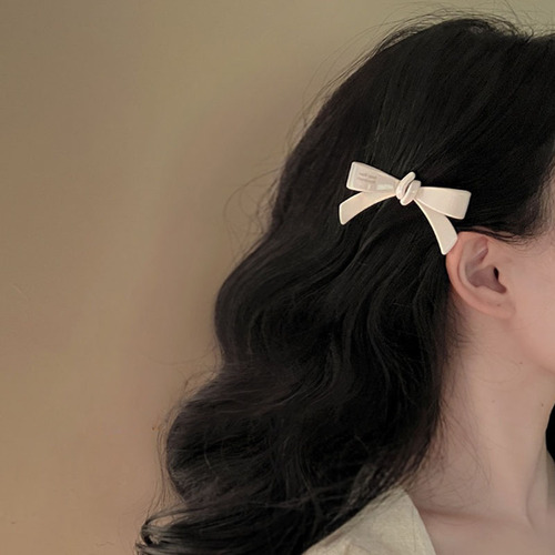 Charming French Retro Jasmine Flower Hairpin with Luxurious and Elegant Sweet Fairy Aura, Unique and Versatile Hair Clip
