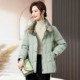 连衣裙;羽绒服;时尚休闲套装
