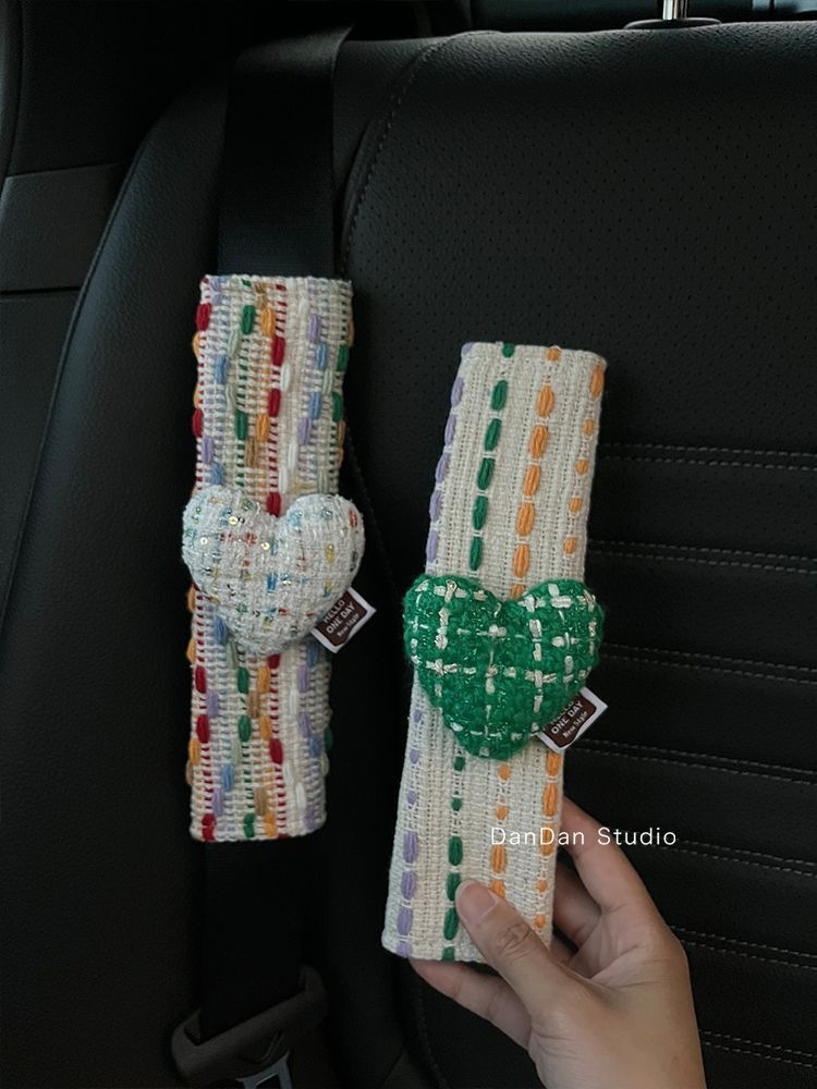 Car Seat Belt Shoulder Cover, Cute and High-End Female Car Decorative Protective Cover, Anti-Stranglehold Car Interior Accessories