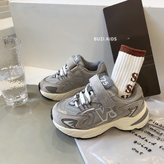 N字童靴児童スポーツシューズ2025春秋男児父親靴少女ランニング靴ネット面通気春