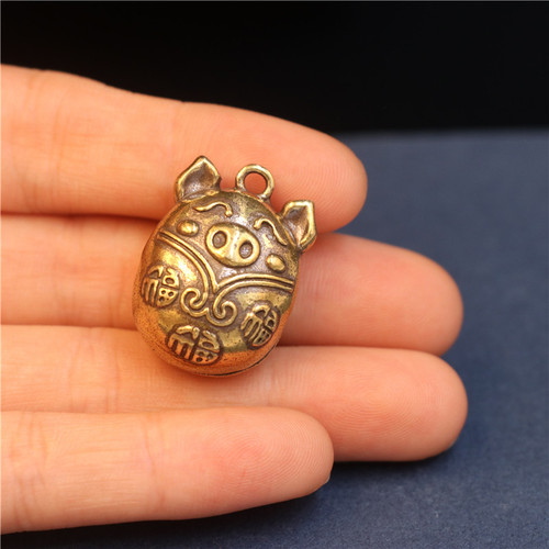 Chinese style brass bell Taotie bell keychain round bell antique antique small copper pendant pendant manufacturer wholesale