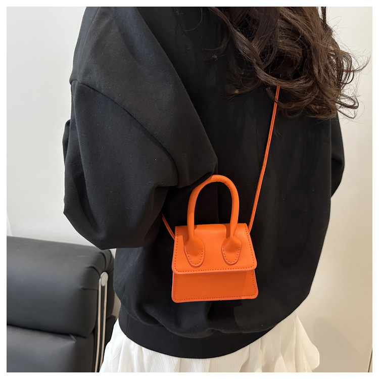 86g Weight Magnetic Buckle Closure Type Single Shoulder Strap, Top Handle Strap Type Shoulder Bag Bags Type Casual Occasion Pu Leather Material Solid Color Pattern All Seasons Season Women's Gender Streetwear Style Square Shape Small Size Women's Small Pu Leather Solid Color Streetwear Square Magnetic Buckle Shoulder Bag 6