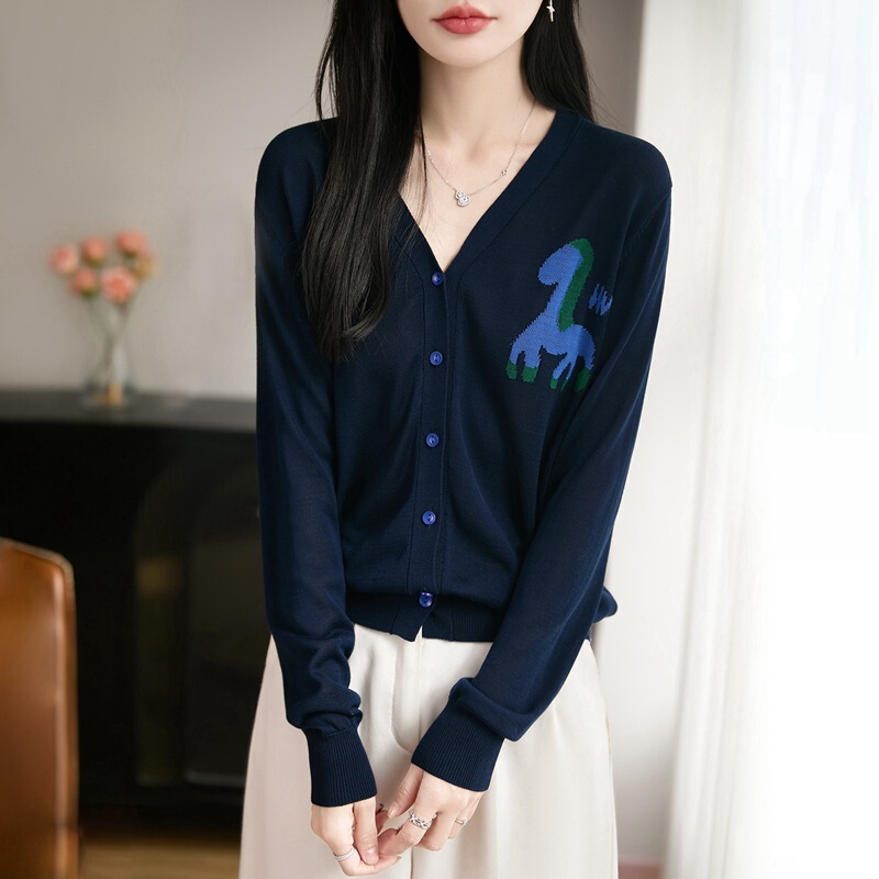 2026 Spring and Autumn New Tencel Lyocell V-Neck Knitted Cardigan Long Sleeve Horse Jacquard Loose Top Jacket 2026 Spring and Autumn New Tencel Lyocell V-Neck Knitted Cardigan Long Sleeve Horse Jacquard Loose Top Jacket