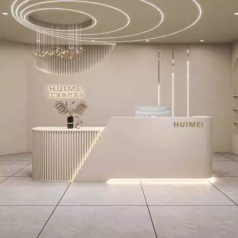 バーテーブル、ビューティーサロン、レジ、衣料品店、シンプルモダンなフロントデスク、アークトレーニングセンター、受付デスク、L字型コーナー|undefined