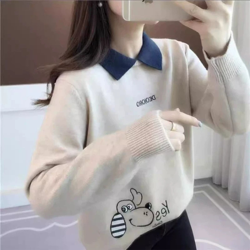 This winter, the polo-neck sweater is a must-have for women. It’s a new, thick, knitted base layer or outerwear piece for the 2026 fall/winter season This winter, the polo-neck sweater is a must-have for women. It’s a new, thick, knitted base layer or outerwear piece for the 2026 fall/winter season