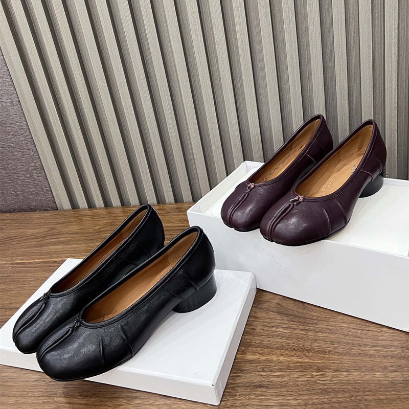 Guangzhou High Version Factory Direct Sales Medium Heel Split-Toe Shoes for Women Full Genuine Leather Pig's Trotters Ballet Margiela Mm6 Shoes